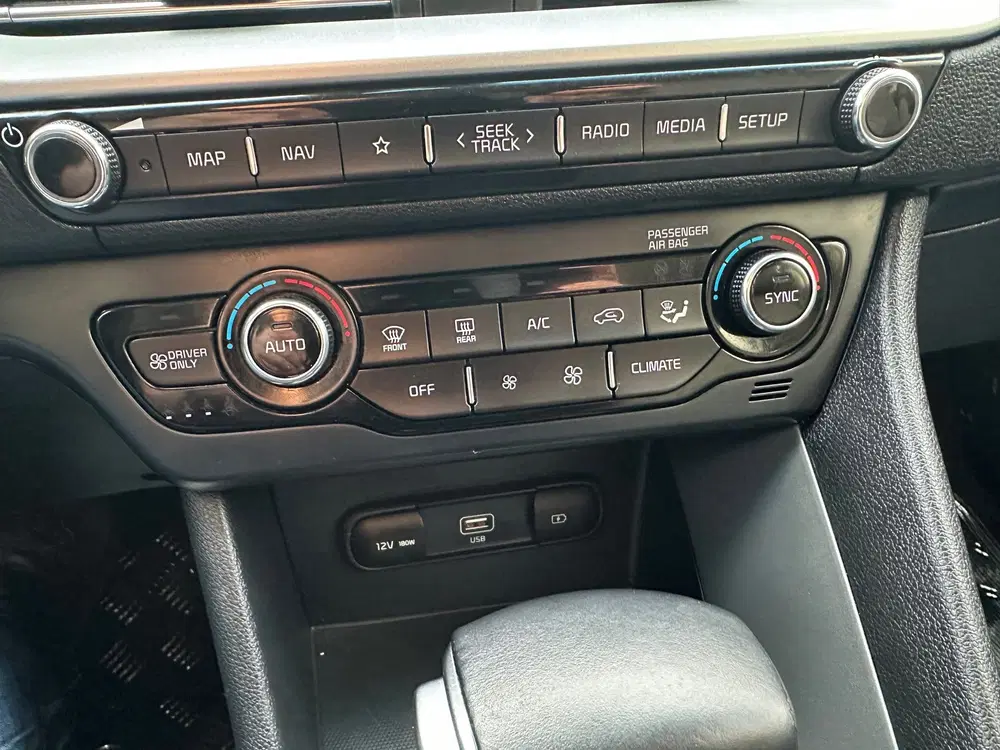 Kia Niro 1.6 GDi Hybrid DynamicLine uit 2022, foto 12