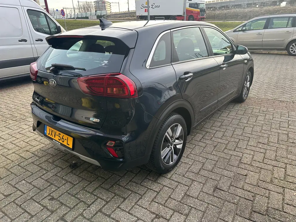 Kia Niro 1.6 GDi Hybrid DynamicLine uit 2022, foto 2