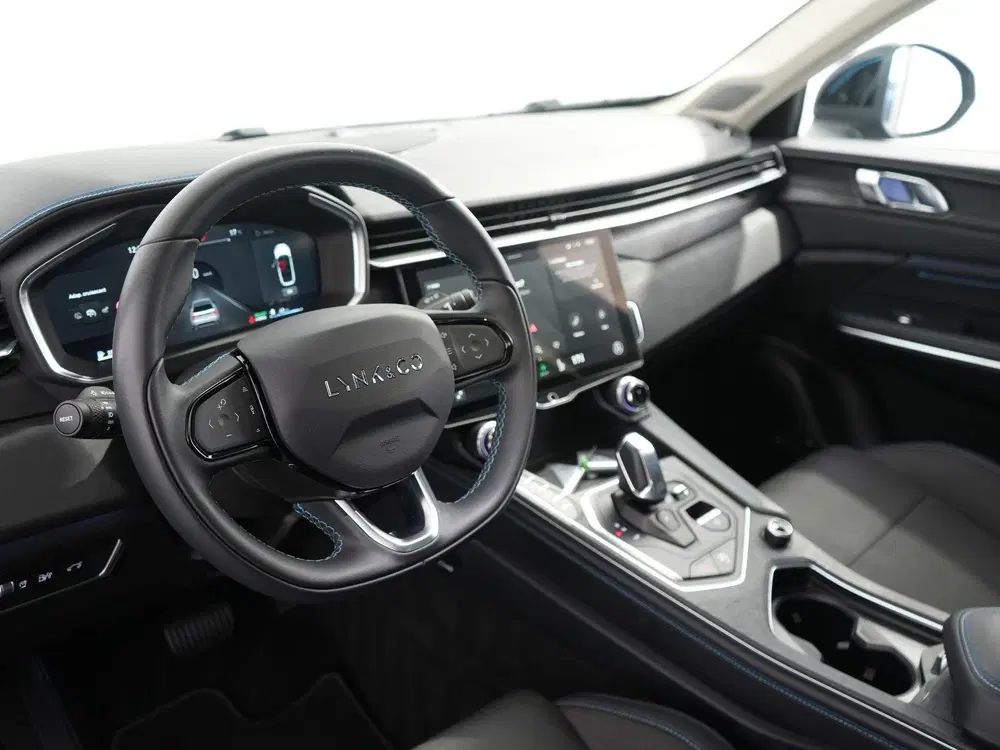 Lynk & Co 01 1.5 uit 2022, foto 8