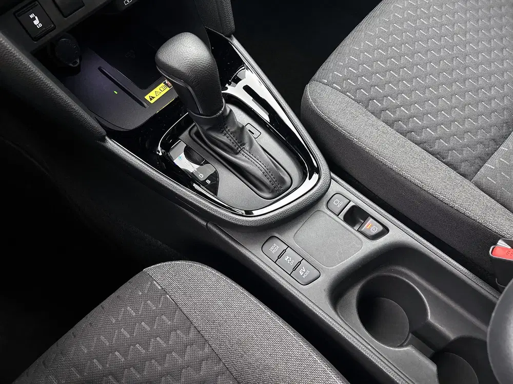 Toyota Yaris Cross 1.5 Hybrid 115 Dynamic Comfort Pack uit 2025, foto 11