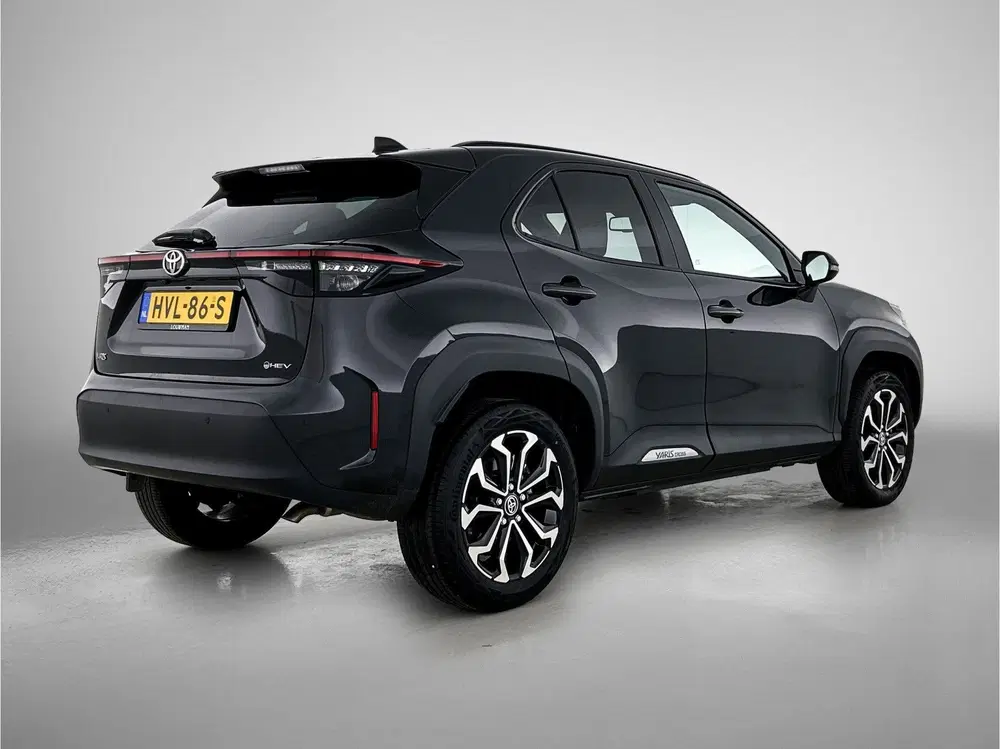 Toyota Yaris Cross 1.5 Hybrid 115 Dynamic Comfort Pack uit 2025, foto 2