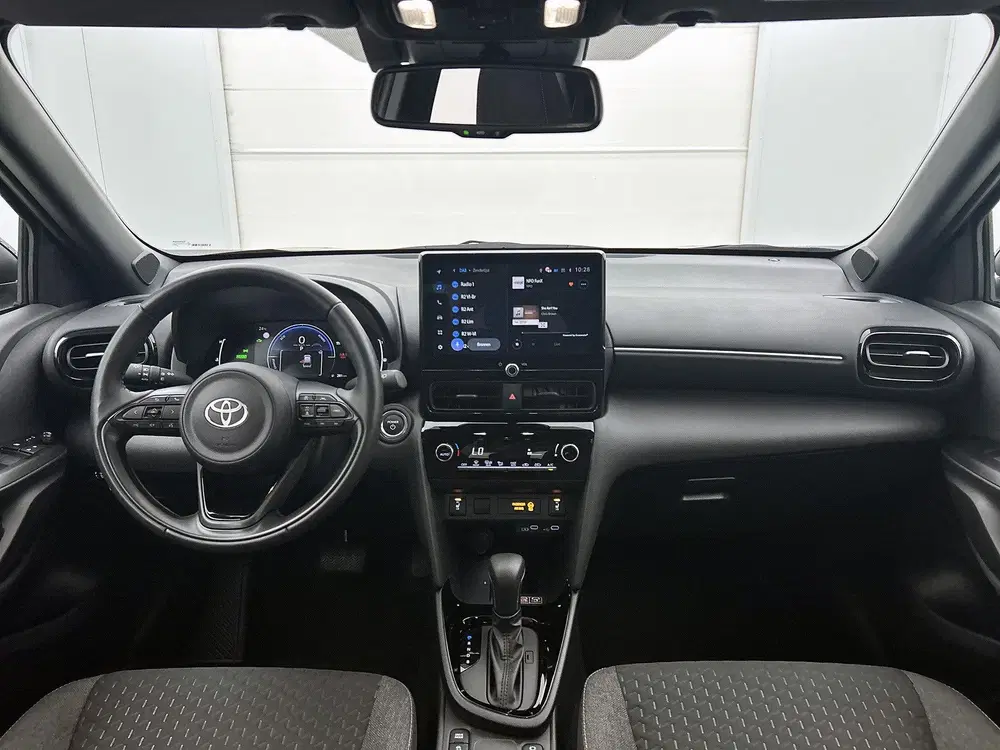 Toyota Yaris Cross 1.5 Hybrid 115 Dynamic Comfort Pack uit 2025, foto 4