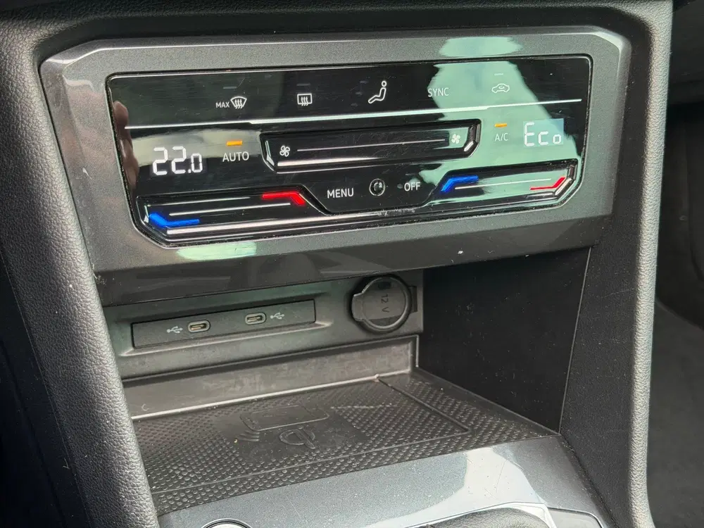 Volkswagen Tiguan 1.4 TSI eHybrid Elegance uit 2023, foto 11