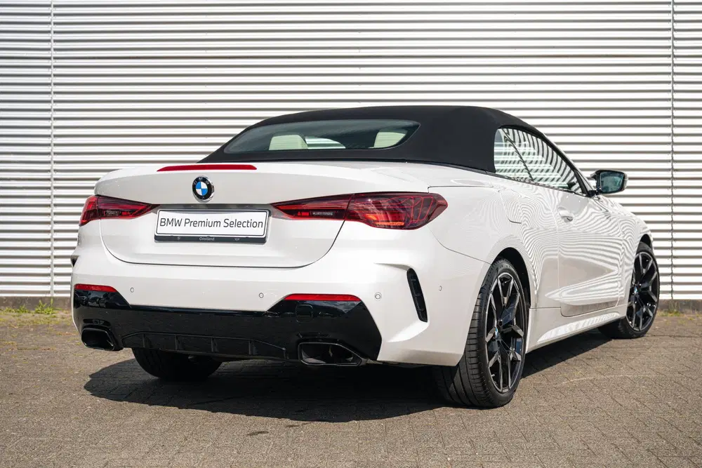 BMW 4-serie M440i xDrive High Executive Automaat uit 2024, foto 2