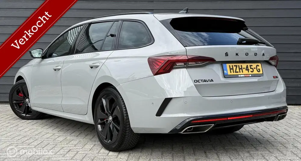Skoda Octavia 2.0 TSI RS 245 Viritual uit 2021, foto 2