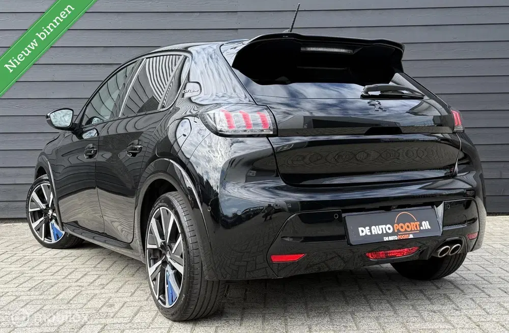 Peugeot 208 1.2 PureTech GT Line 130Pk Carplay uit 2021, foto 2