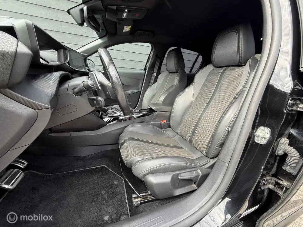 Peugeot 208 1.2 PureTech GT Line 130Pk Carplay uit 2021, foto 6