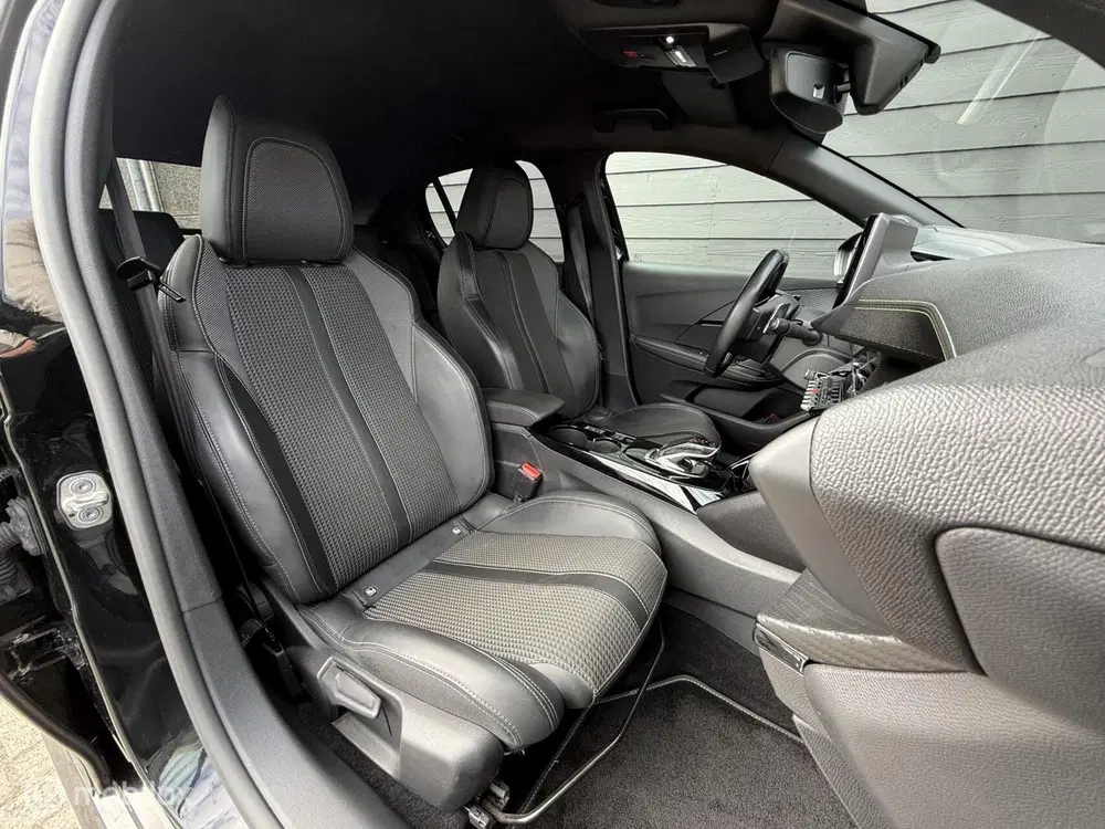 Peugeot 208 1.2 PureTech GT Line 130Pk Carplay uit 2021, foto 7