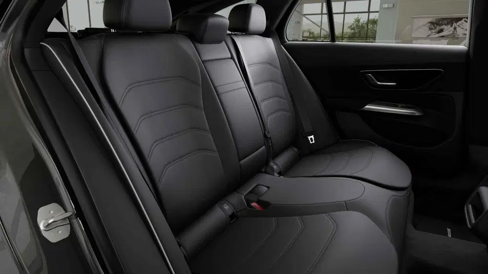 Mercedes-Benz E-Klasse 300 e Sport Edition uit 2026, foto 8