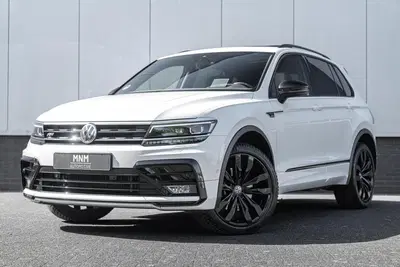 Volkswagen Tiguan 2.0 TSI 4Motion Highline 3x R-Line uit 2020