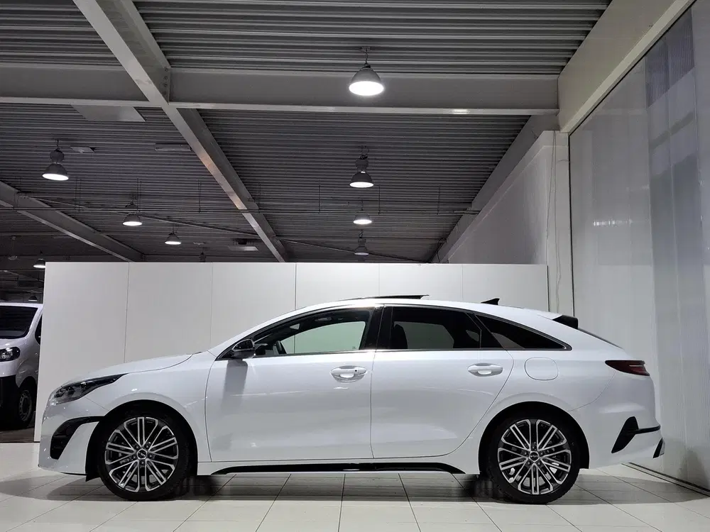 Kia ProCeed 1.5 T-GDi GT-PlusLine AUTOMAAT NL Auto uit 2024, foto 10