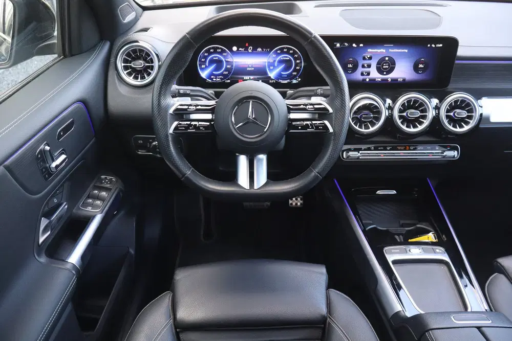 Mercedes-Benz EQB 350 4MATIC AMG Line 67 kWh uit 2024, foto 6