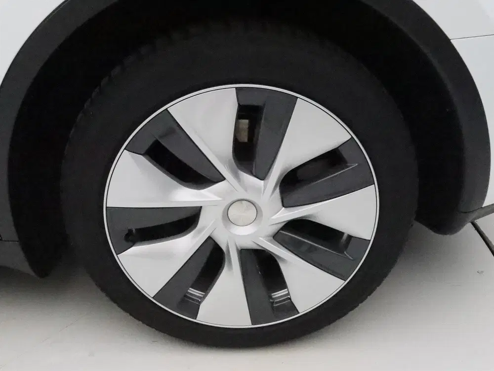 Tesla Model Y Standard RWD Plus 94.2% SoH [ AMD RYZEN+AU uit 2023, foto 14