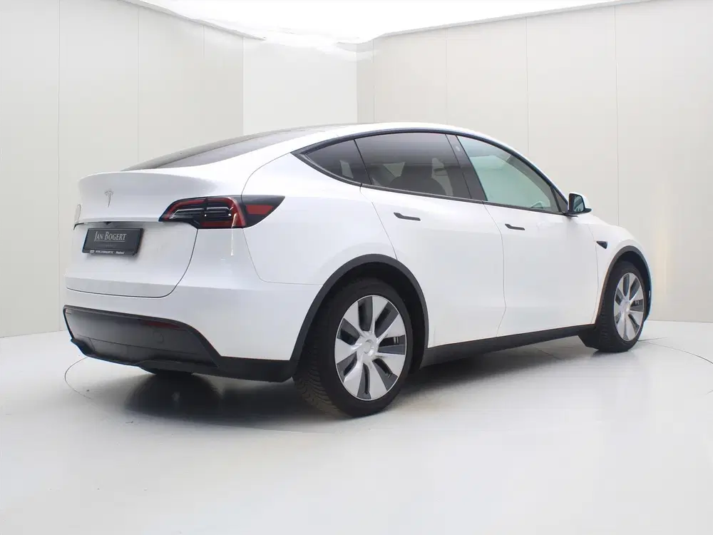 Tesla Model Y Standard RWD Plus 94.2% SoH [ AMD RYZEN+AU uit 2023, foto 3
