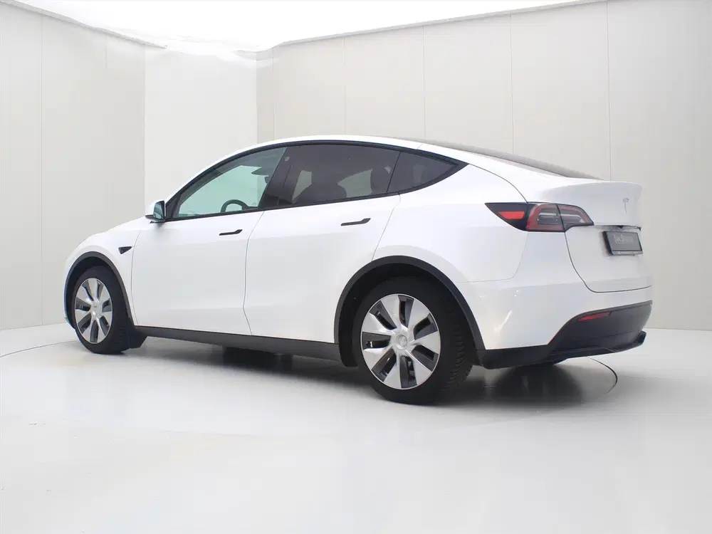 Tesla Model Y Standard RWD Plus 94.2% SoH [ AMD RYZEN+AU uit 2023, foto 4