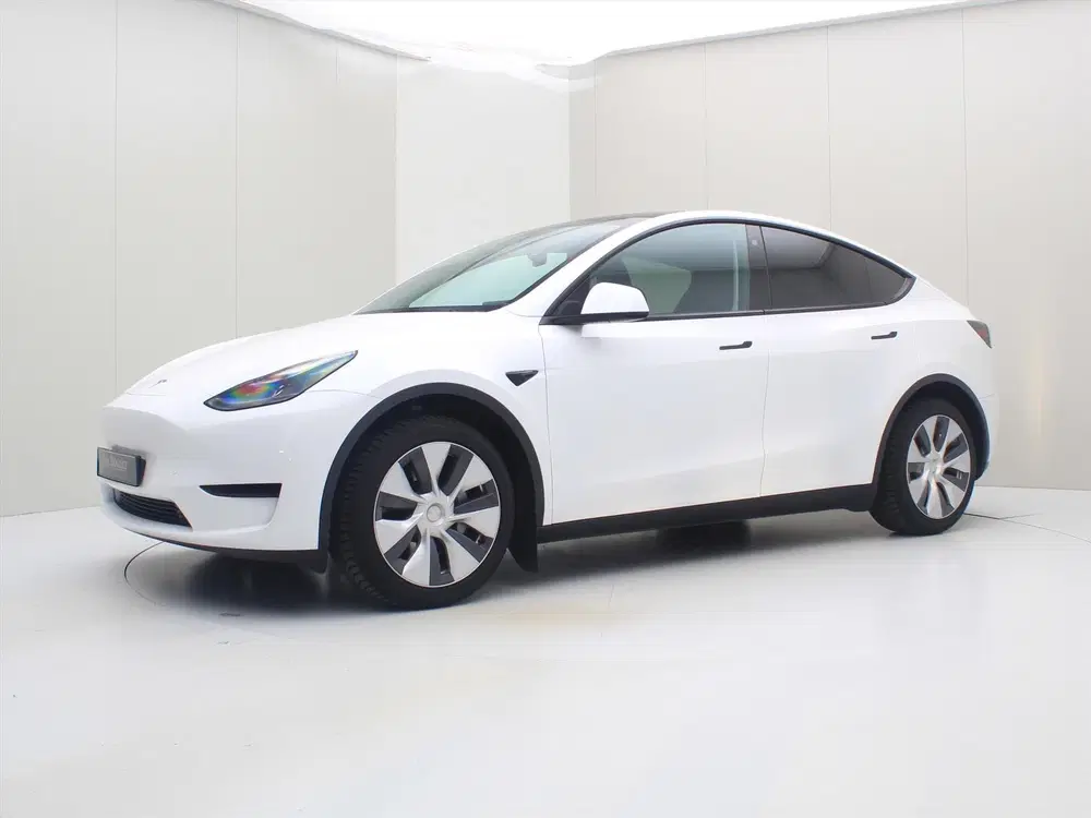 Tesla Model Y Standard RWD Plus 94.2% SoH [ AMD RYZEN+AU uit 2023, foto 8