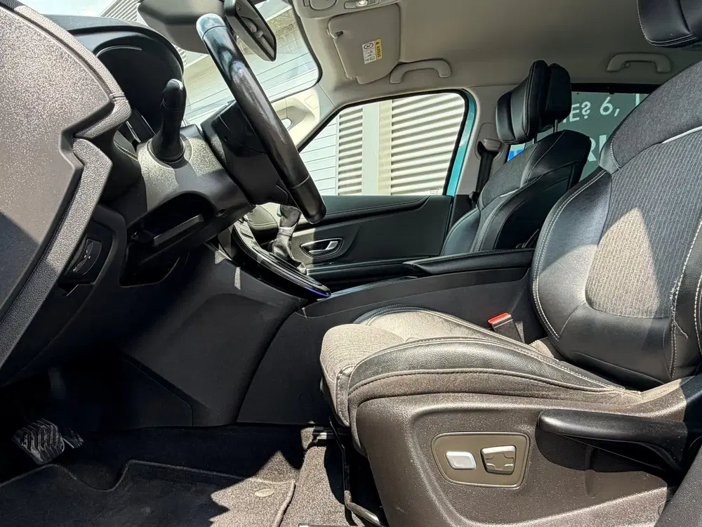 Renault Grand Scenic Grand Scénic 1.3 TCe 158PK 7PersAutomaat uit 2021, foto 12