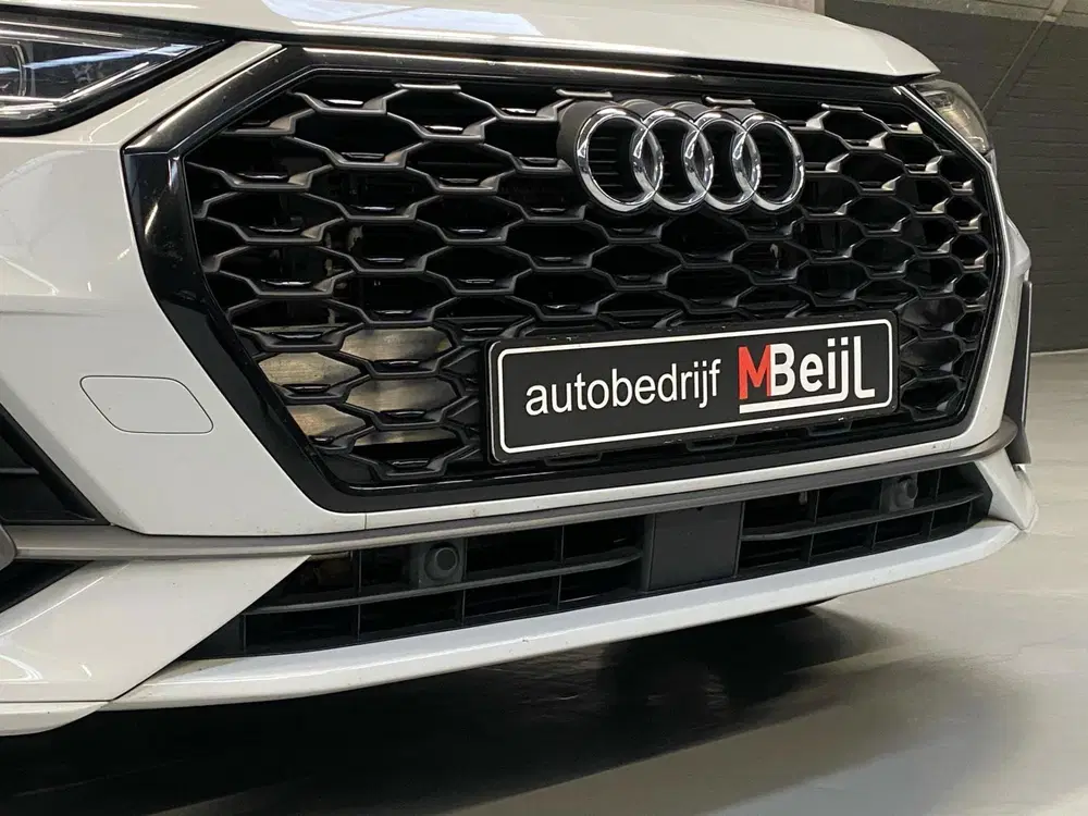 Audi Q3 45 TFSI quattro uit 2019, foto 8