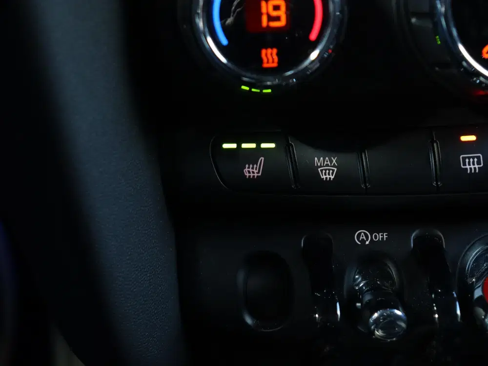 Mini John Cooper Works Cooper uit 2021, foto 15