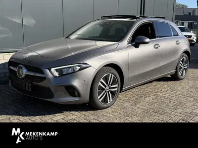 Mercedes-Benz A-Klasse 250 e Business Line 17" uit 2023