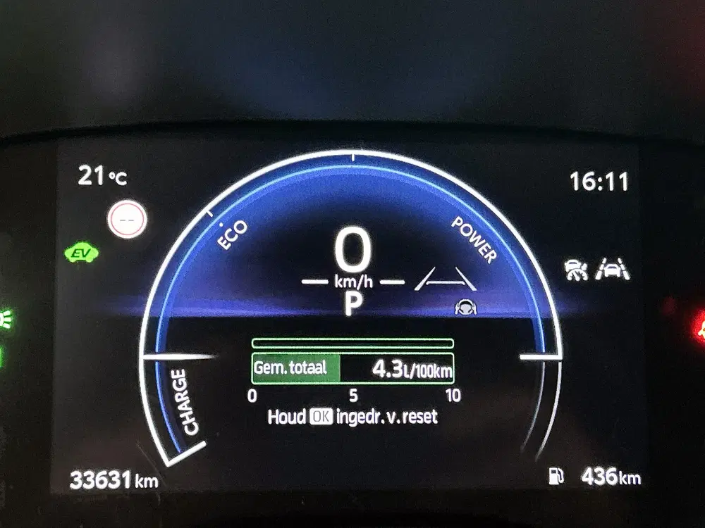 Toyota Yaris Cross 1.5 Hybrid 115 First Edition + uit 2025, foto 5