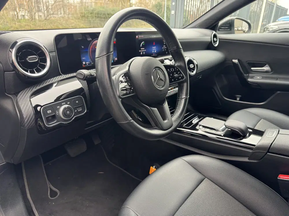 Mercedes-Benz CLA 180 Business Solutio uit 2020, foto 10