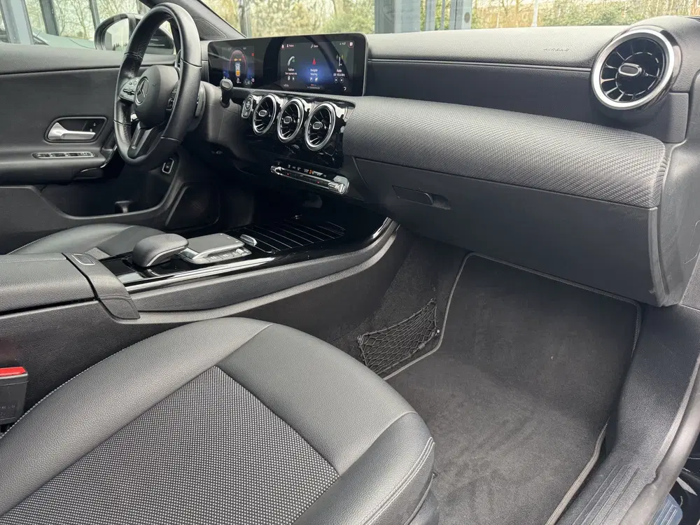 Mercedes-Benz CLA 180 Business Solutio uit 2020, foto 11