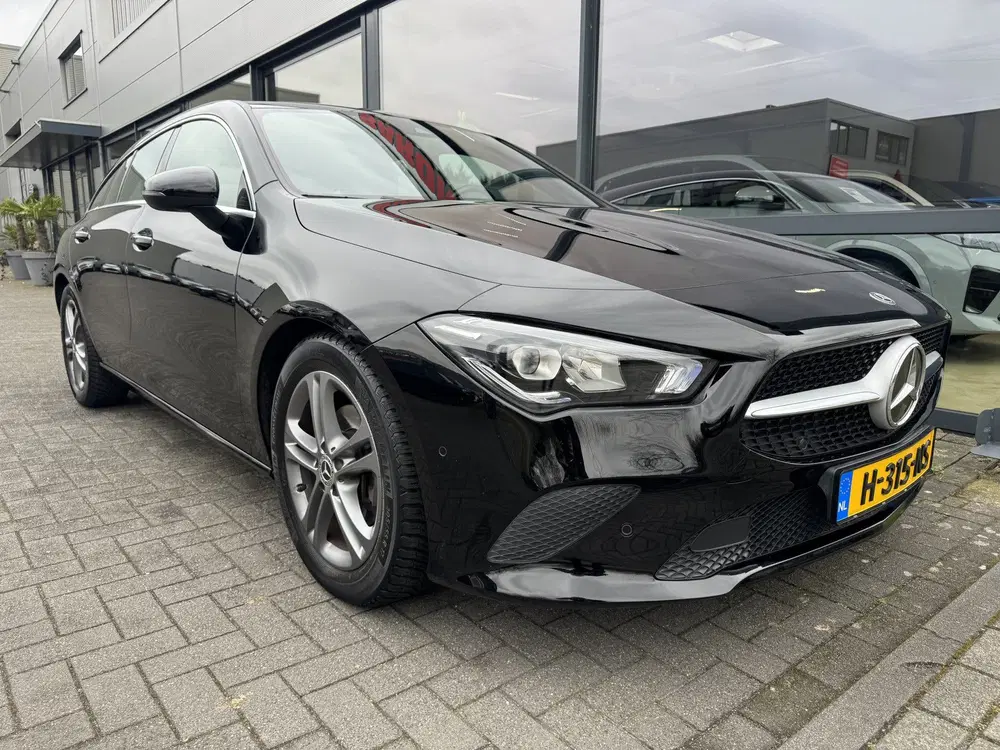 Mercedes-Benz CLA 180 Business Solutio uit 2020, foto 2