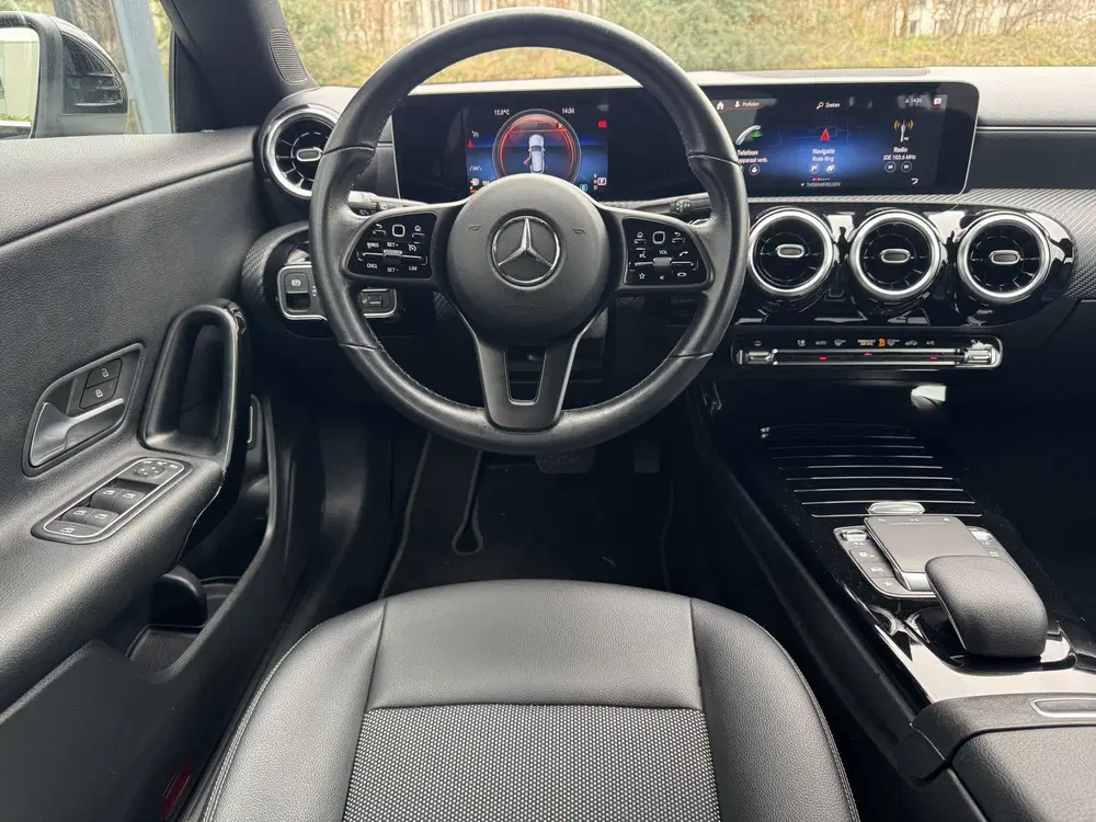 Mercedes-Benz CLA 180 Business Solutio uit 2020, foto 9