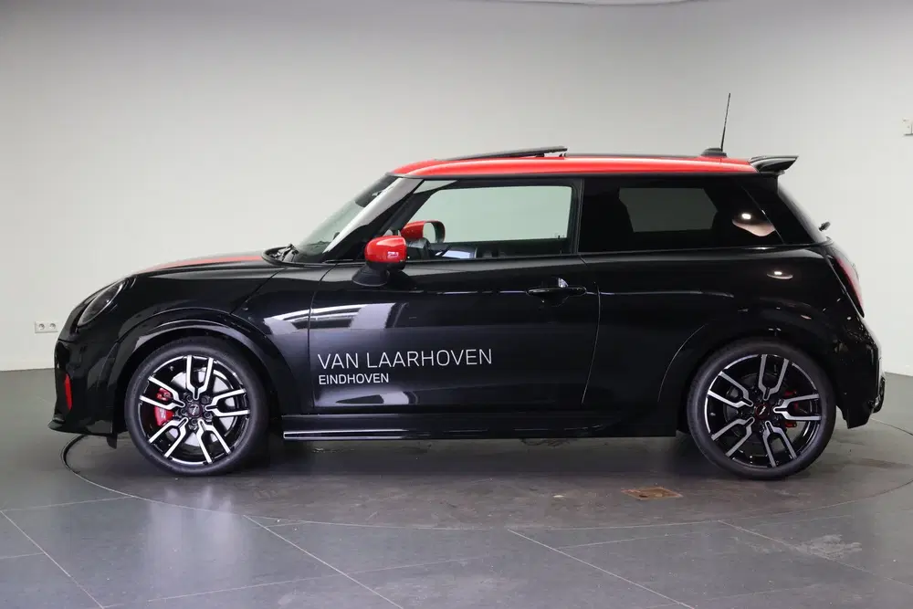 Mini Hatchback John Cooper Works Automaat uit 2026, foto 2
