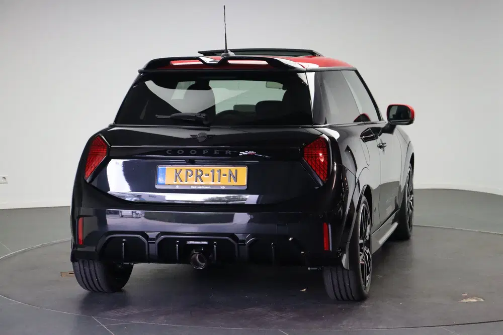 Mini Hatchback John Cooper Works Automaat uit 2026, foto 3
