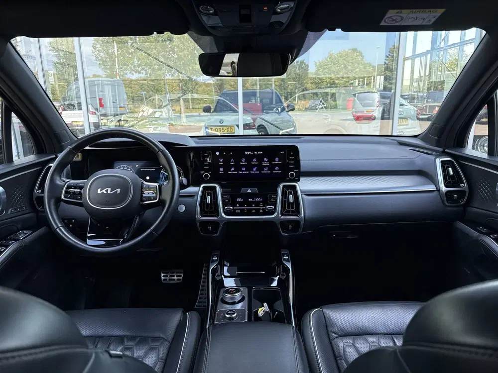 Kia Sorento 1.6 T-GDI Plug-in Hybrid 4WD ExecutiveLine uit 2022, foto 15