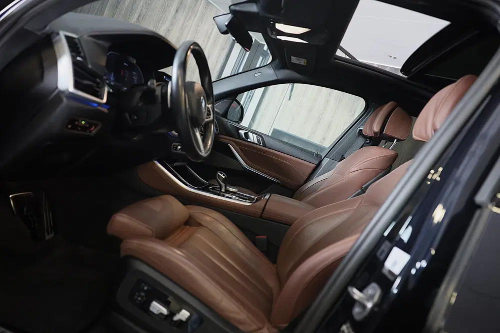 BMW X5 XDrive45e High Executive M Line uit 2022, foto 11