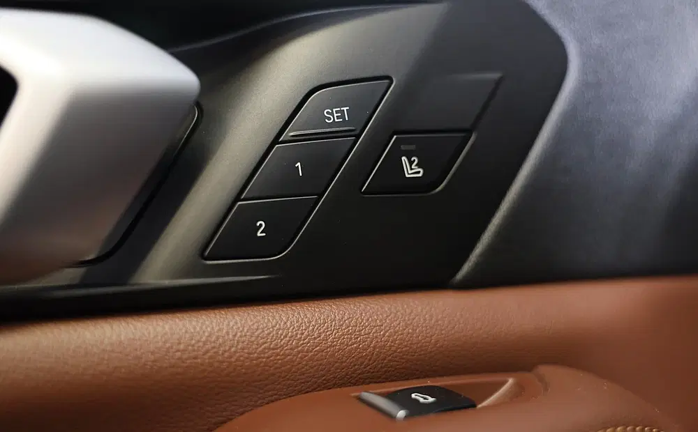 BMW X5 XDrive45e High Executive M Line uit 2022, foto 13