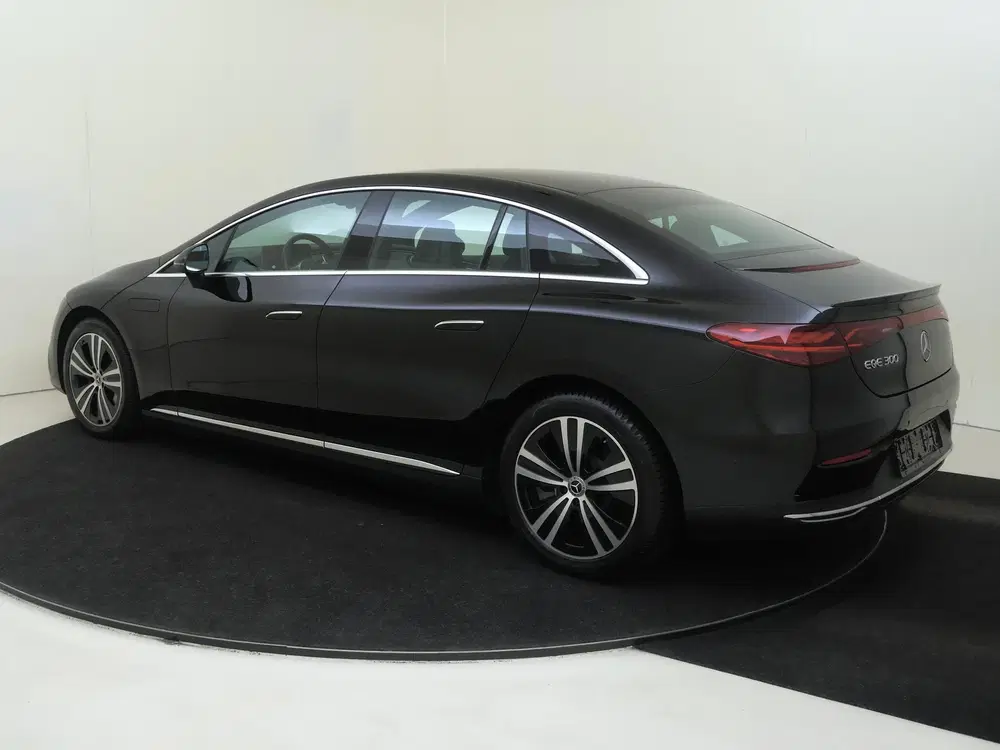 Mercedes-Benz EQE EQE 300 Business Line uit 2023, foto 3
