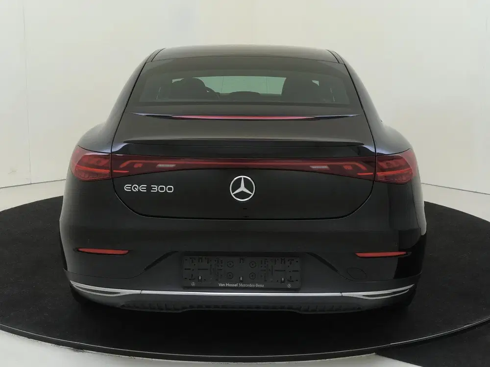 Mercedes-Benz EQE EQE 300 Business Line uit 2023, foto 7