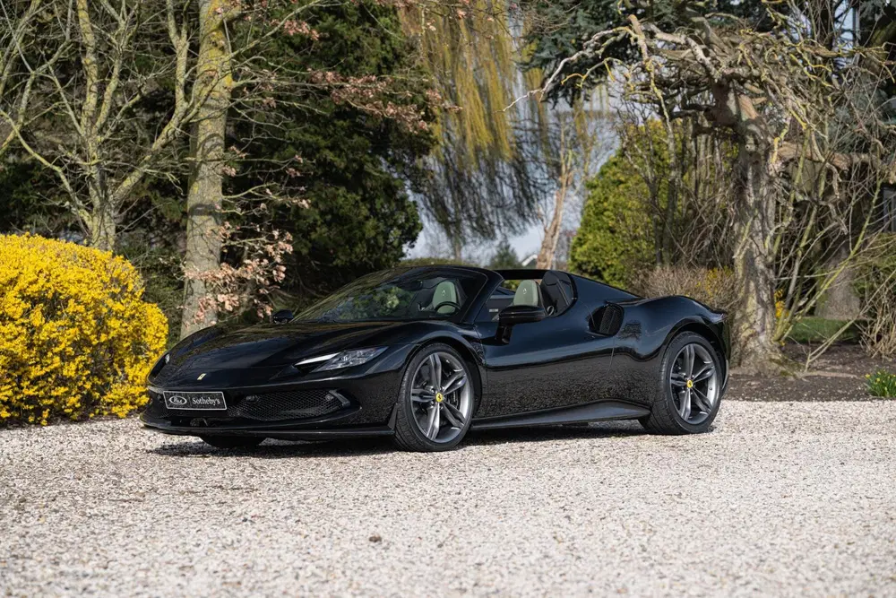 Ferrari 296 GTS 3.0 V6 ATELIER uit 2024, foto 10