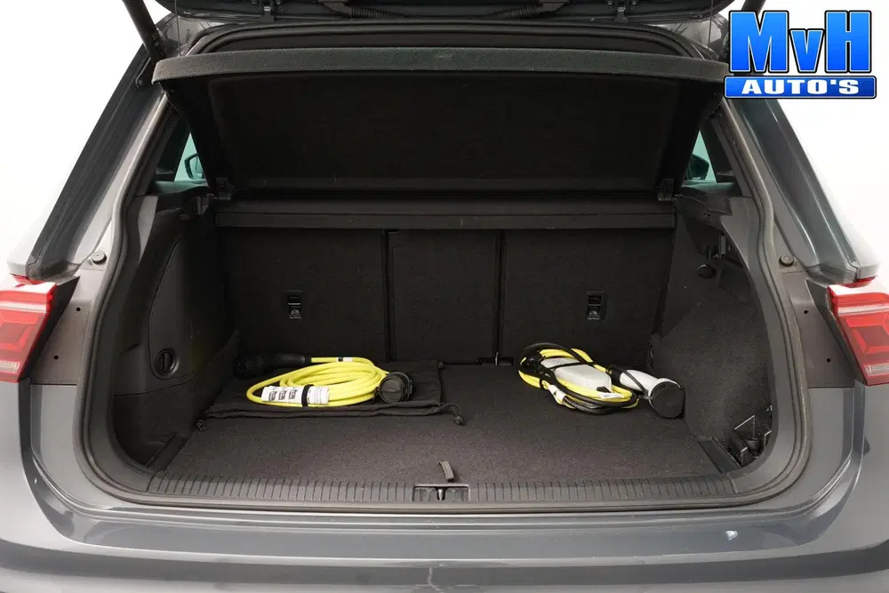 Volkswagen Tiguan 1.4 TSI PHEV R-Line uit 2023, foto 13