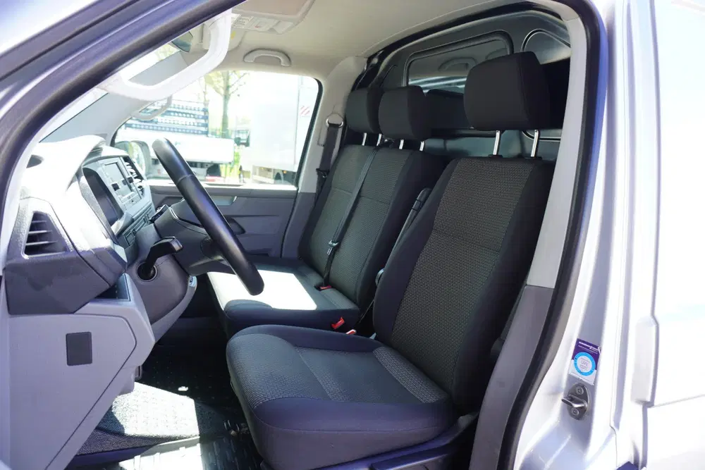 Volkswagen Transporter 150pk Automaat L2H1 Apple Carplay Cru uit 2023, foto 8