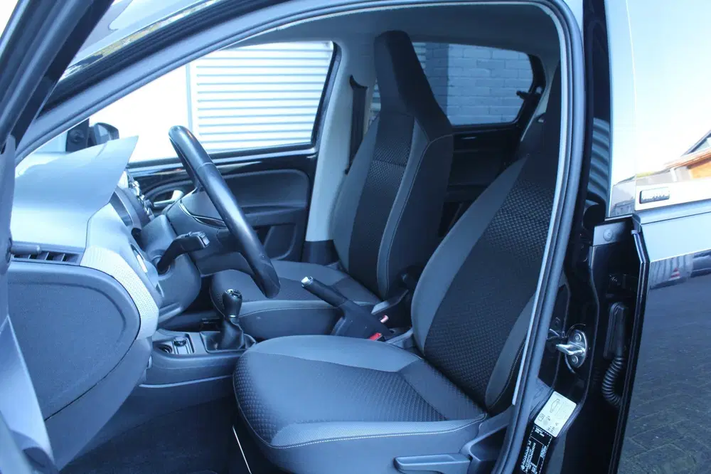 Volkswagen up! 1.0 65pk Active Camera LMV uit 2022, foto 10