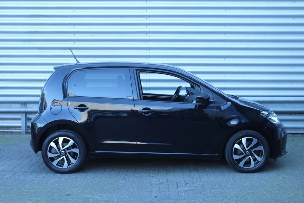 Volkswagen up! 1.0 65pk Active Camera LMV uit 2022, foto 4
