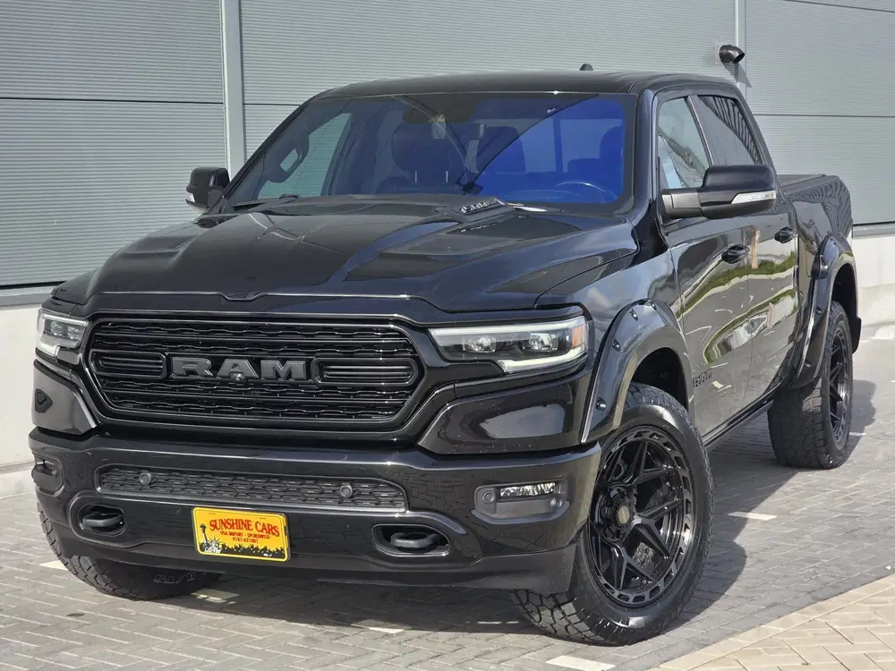 Dodge RAM LIMITED NIGHT EDITION 4X4 CREW CAB 5.7 LTR uit 2023