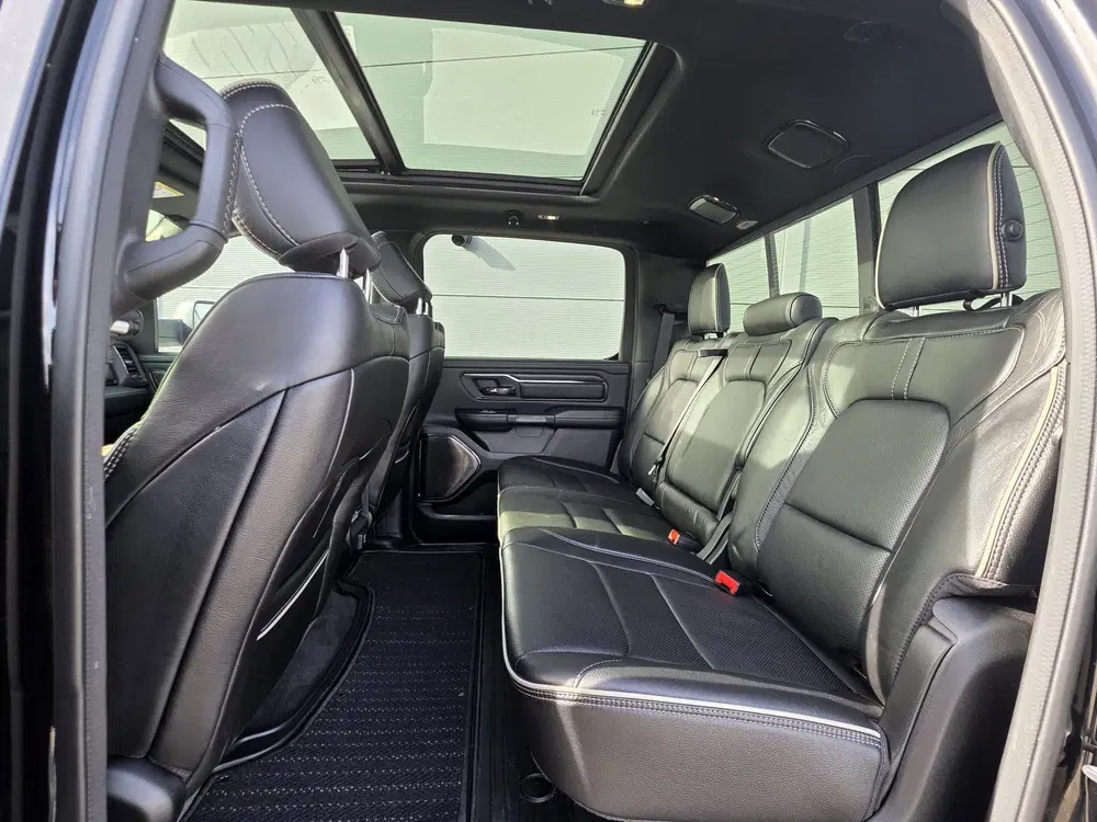 Dodge RAM LIMITED NIGHT EDITION 4X4 CREW CAB 5.7 LTR uit 2023, foto 14