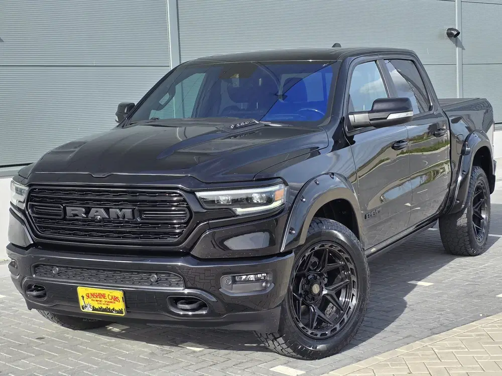 Dodge RAM LIMITED NIGHT EDITION 4X4 CREW CAB 5.7 LTR uit 2023, foto 3