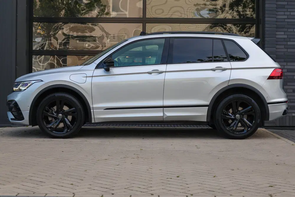 Volkswagen Tiguan 1.4 TSI eHybrid R-Line Business+ uit 2023, foto 11