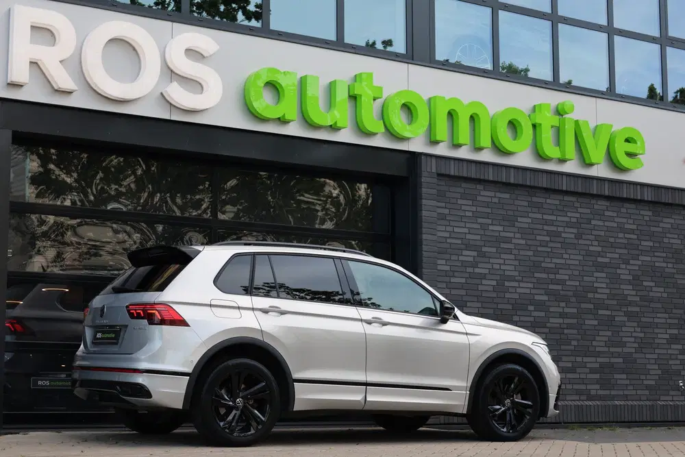 Volkswagen Tiguan 1.4 TSI eHybrid R-Line Business+ uit 2023, foto 2