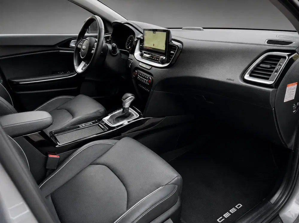 Kia Ceed 1.6 GDi PHEV uit 2021, foto 10
