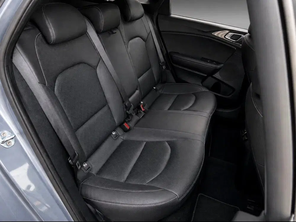 Kia Ceed 1.6 GDi PHEV uit 2021, foto 12