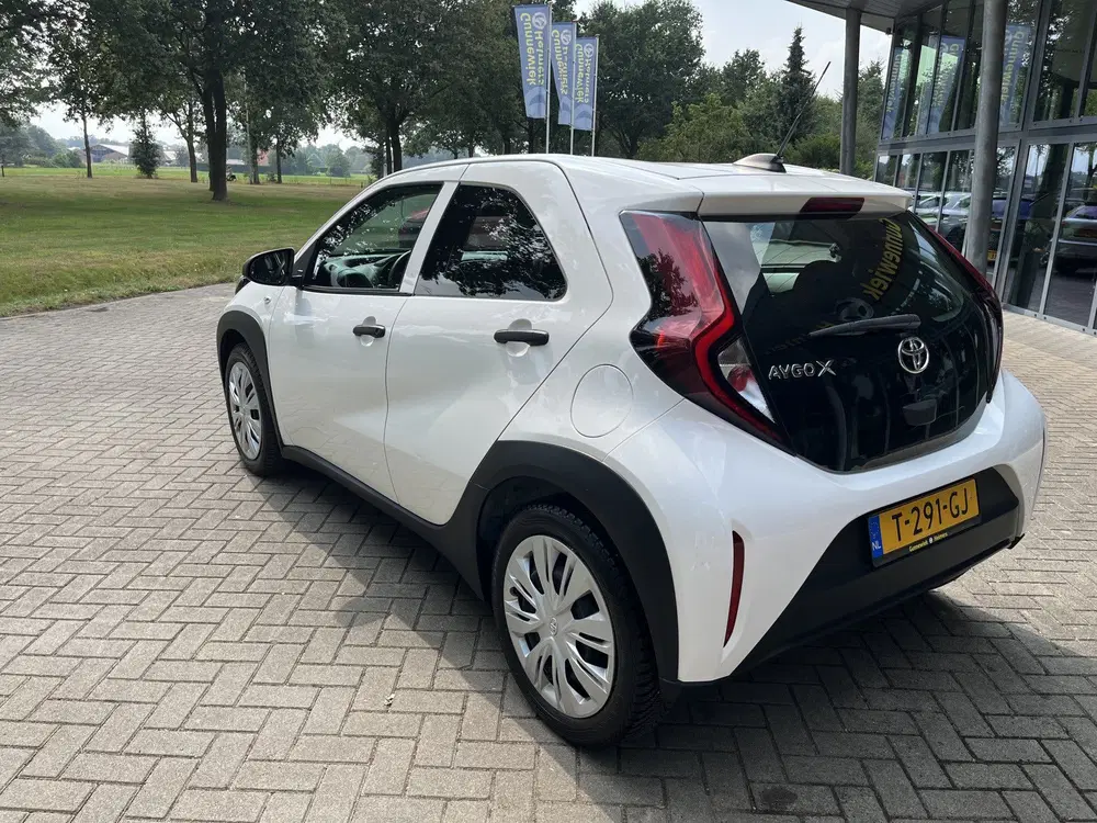 Toyota Aygo X 1.0 VVT-i MT uit 2023, foto 3