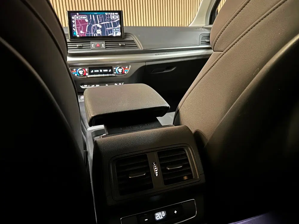 Audi Q5 50 TFSI e S edition S Line uit 2021, foto 11